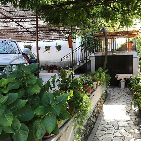 Zecevo Rtic 10334a Apartmán Rogoznica (Sibenik-Knin)